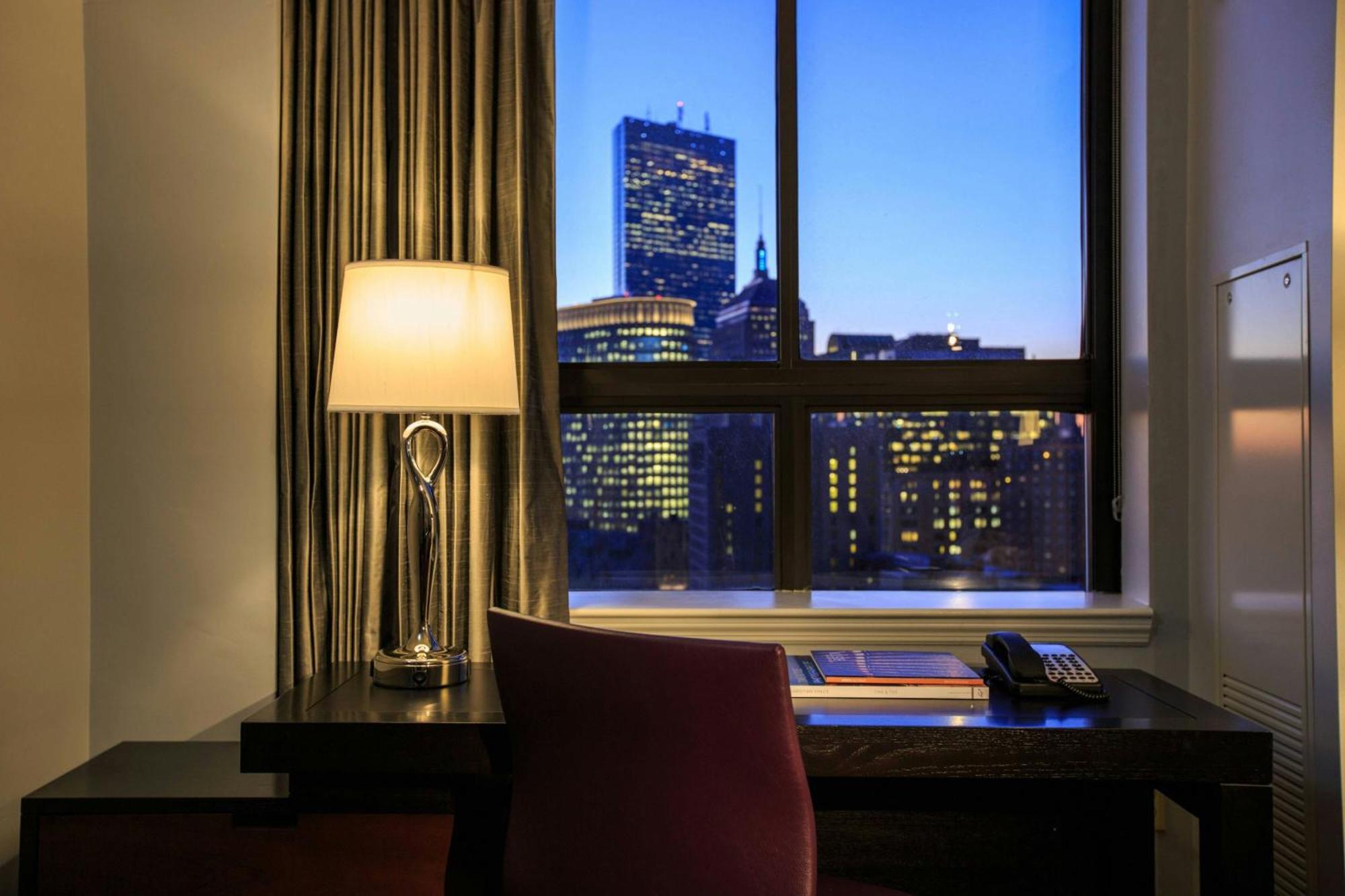 Courtyard By Marriott Boston Downtown Hotel Екстериор снимка