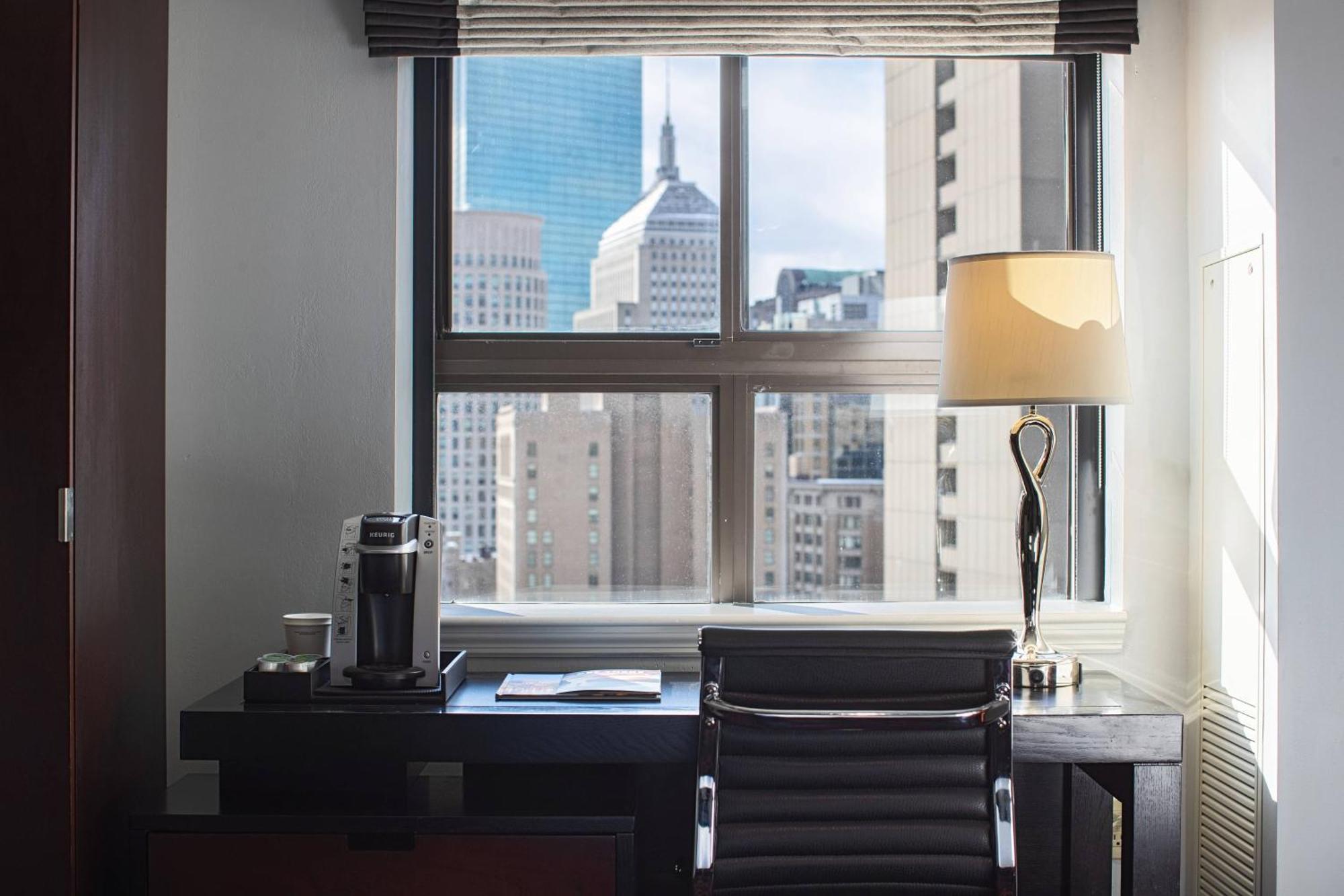 Courtyard By Marriott Boston Downtown Hotel Екстериор снимка